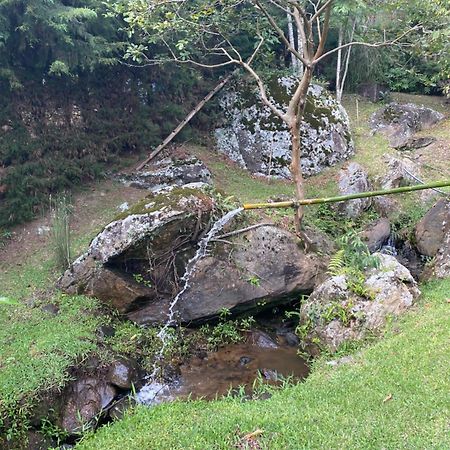 Casa Na Montanha A 500 Metros Da Pedra Do Bau Apartment São Bento do Sapucaí Exterior foto